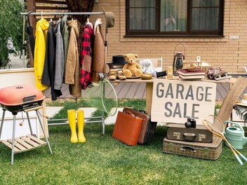 Garage sale, items to buy